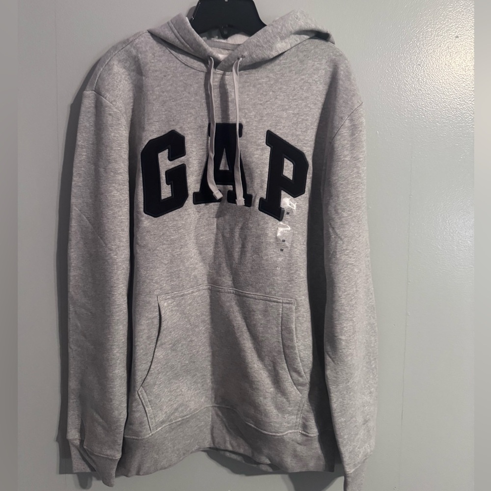 Men’s Gap hoodie size medium